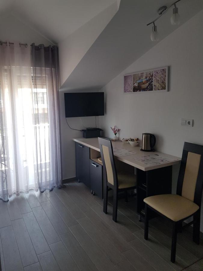 Gabi Rooms & Studio Apartment ロゾヴァック エクステリア 写真