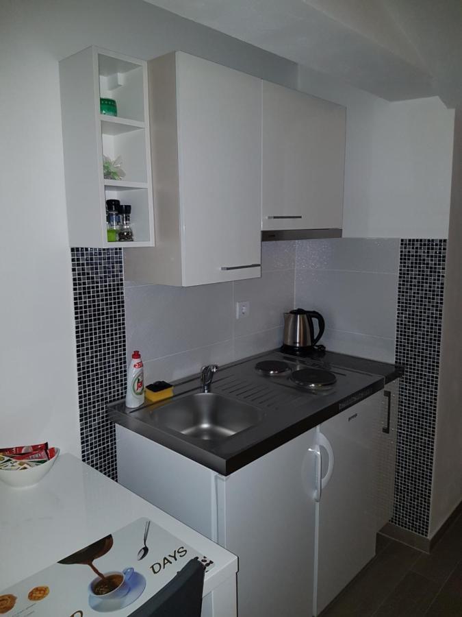 Gabi Rooms & Studio Apartment ロゾヴァック エクステリア 写真